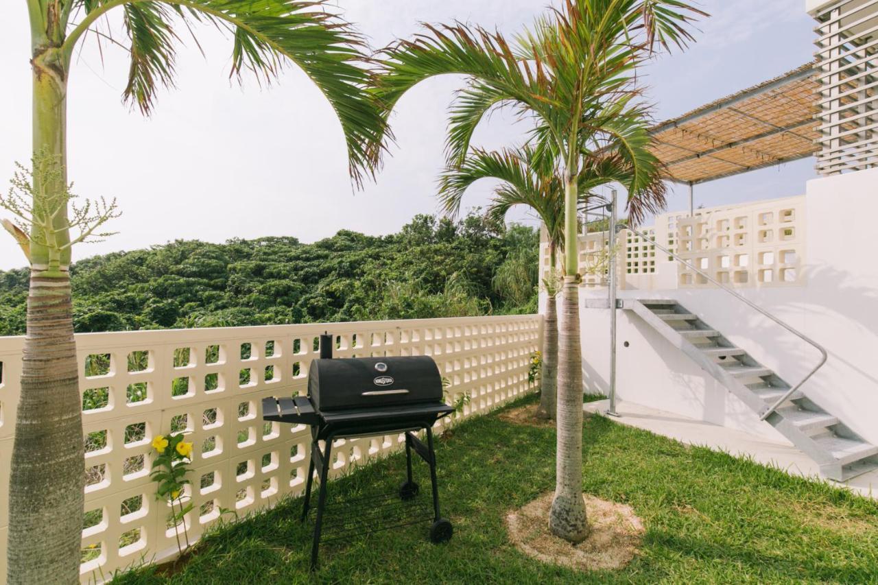 Hideout Okinawa Uruma Εξωτερικό φωτογραφία