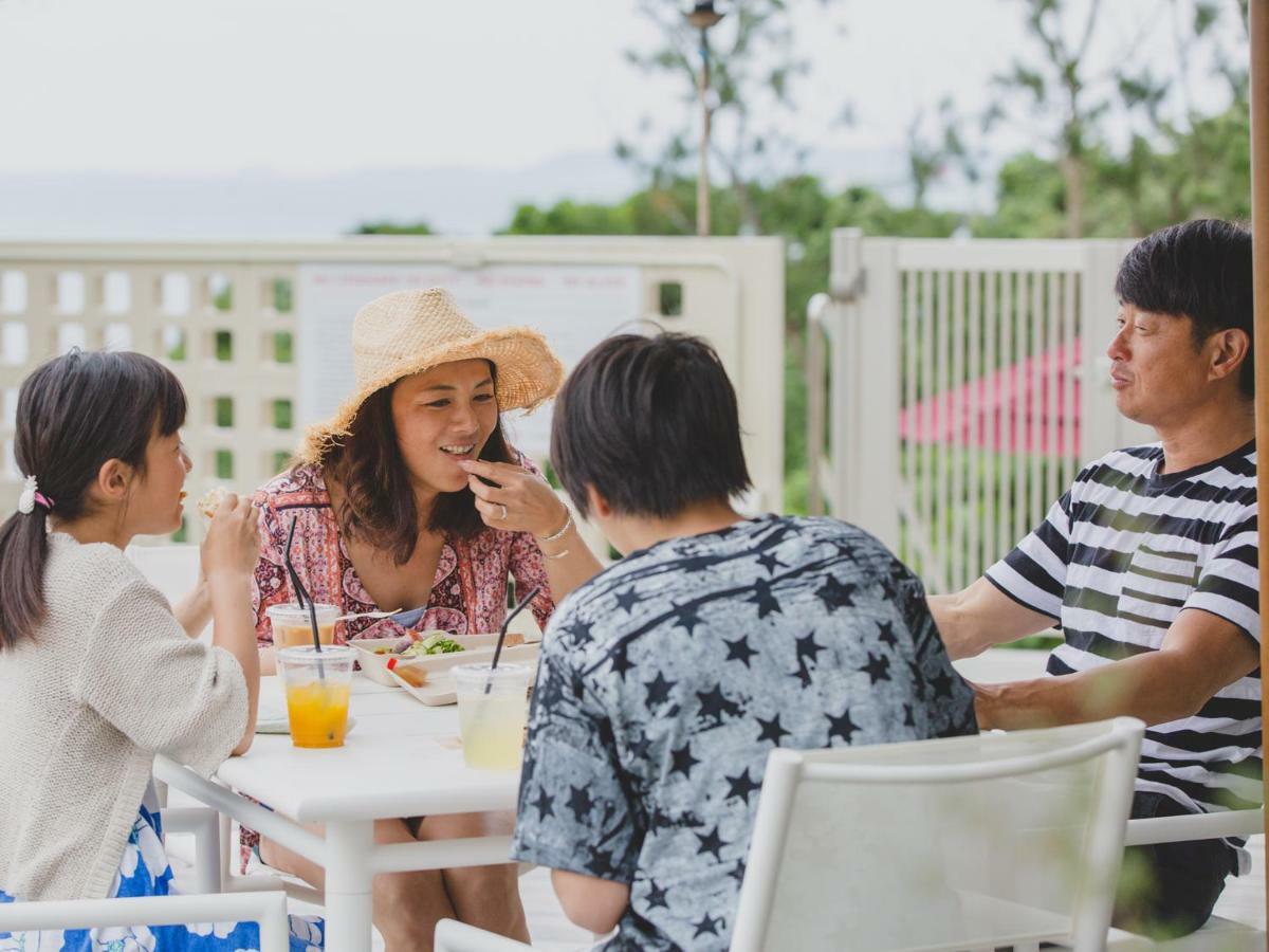 Hideout Okinawa Uruma Εξωτερικό φωτογραφία