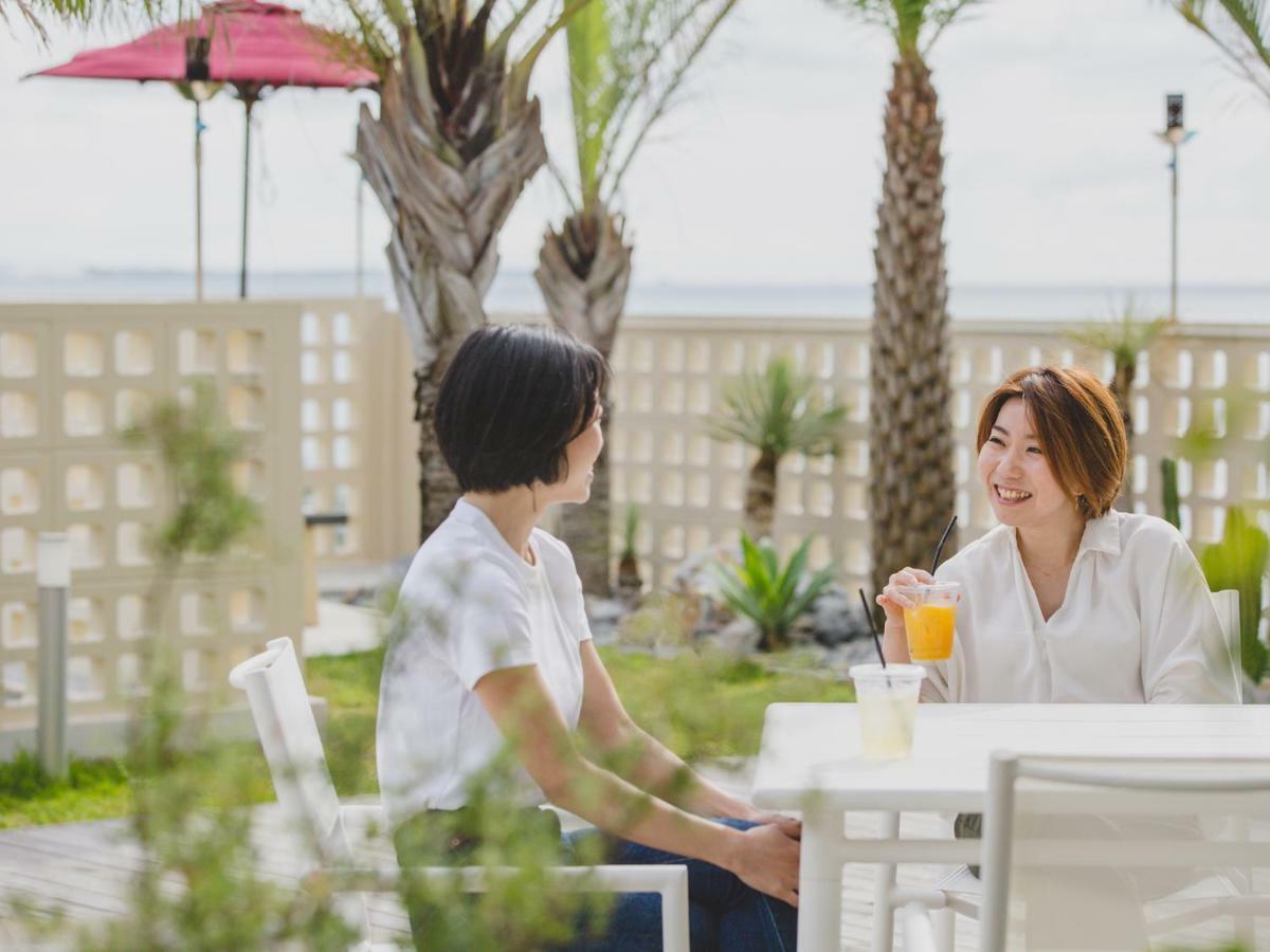 Hideout Okinawa Uruma Εξωτερικό φωτογραφία