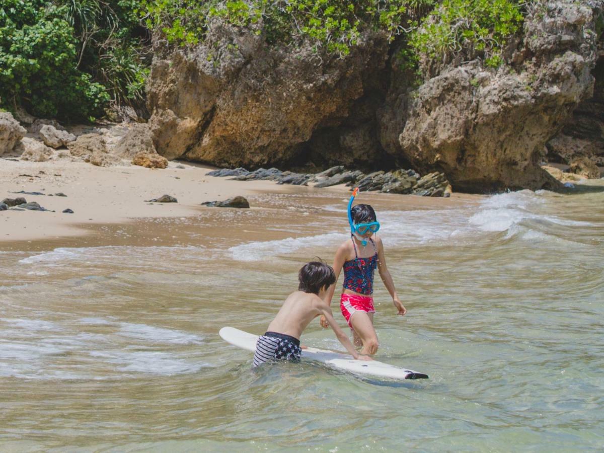 Hideout Okinawa Uruma Εξωτερικό φωτογραφία